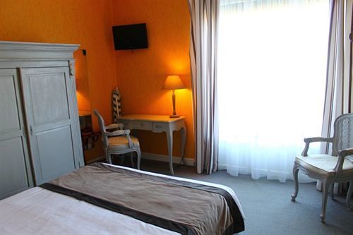 Hotel Des Pins 3*